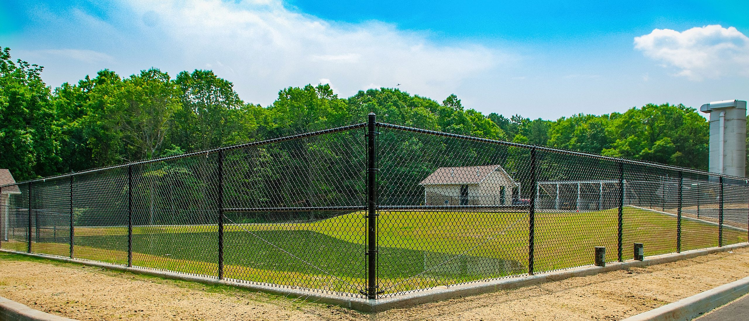 chain link fence