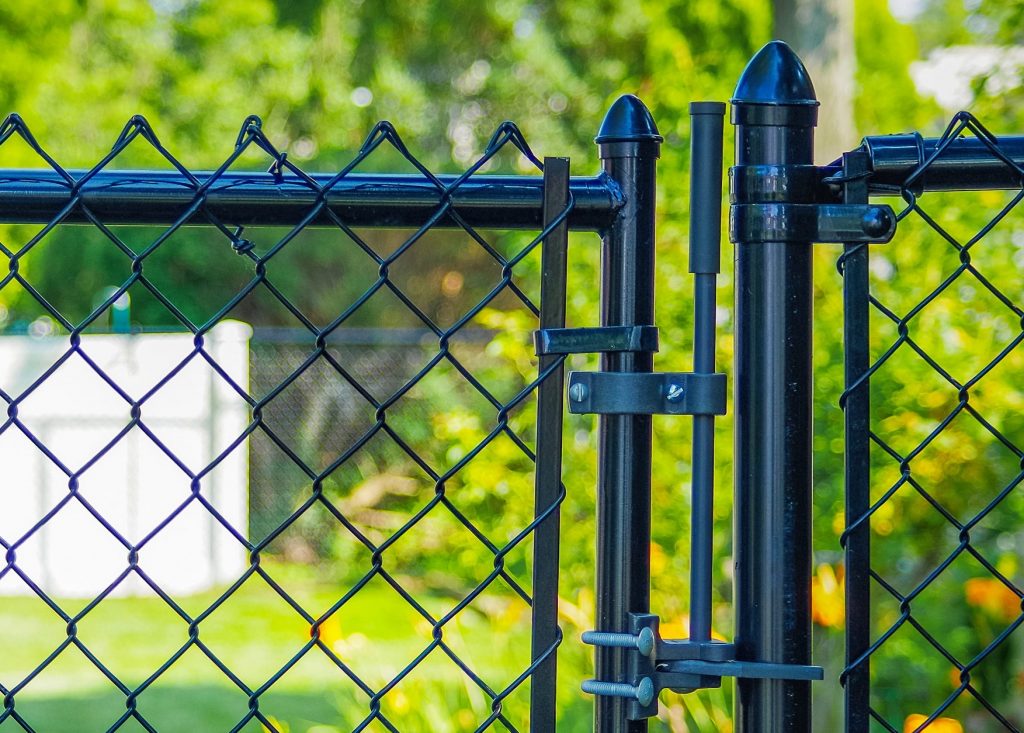 Residential Lt. Commercial Eastern ChainLink Fence